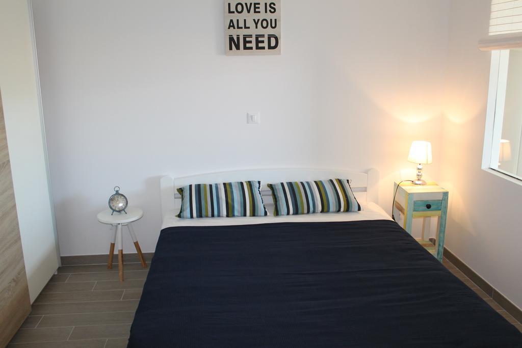Apartments Mala Кавтат Екстериор снимка