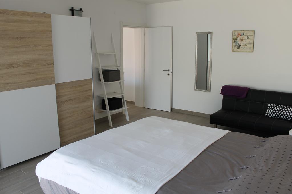 Apartments Mala Кавтат Екстериор снимка