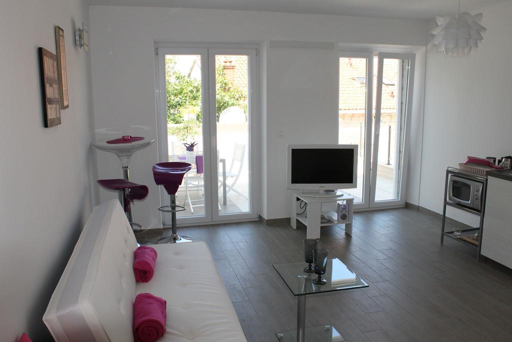 Apartments Mala Кавтат Екстериор снимка