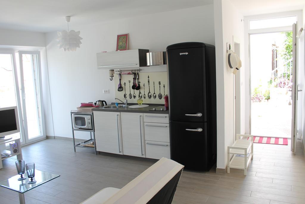 Apartments Mala Кавтат Екстериор снимка